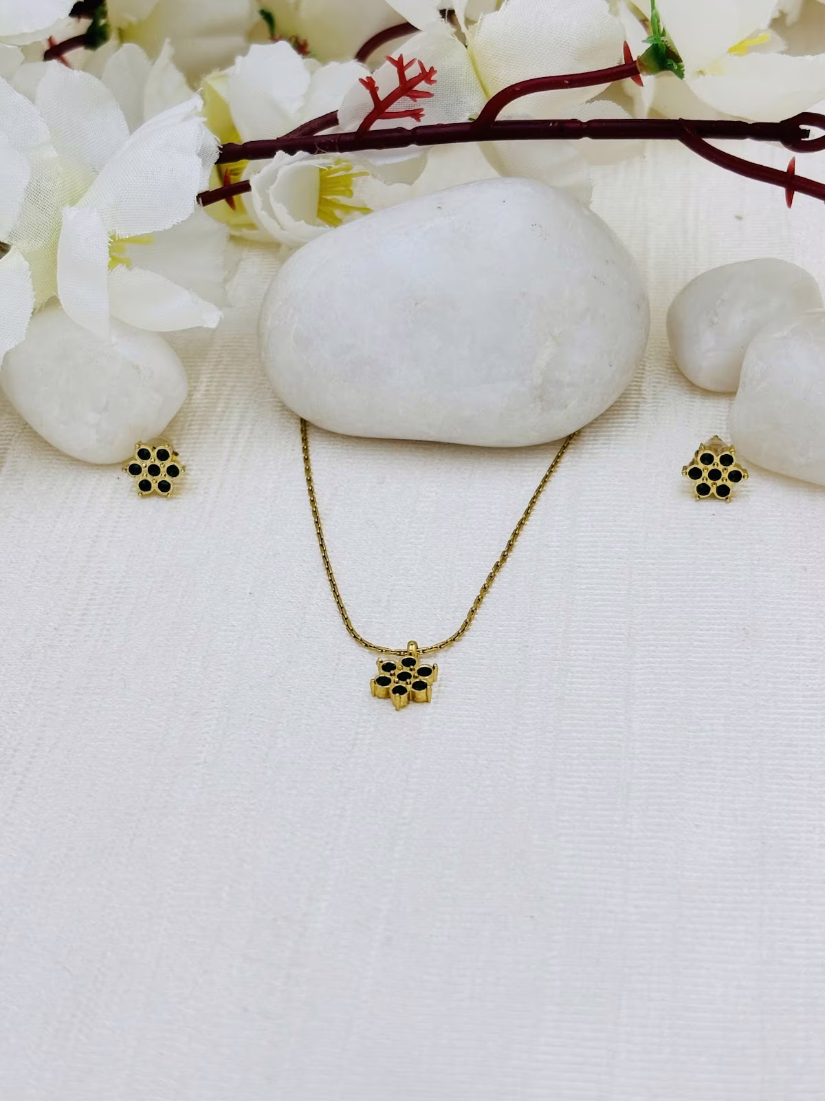 Floret Pendant Set – Dark Green