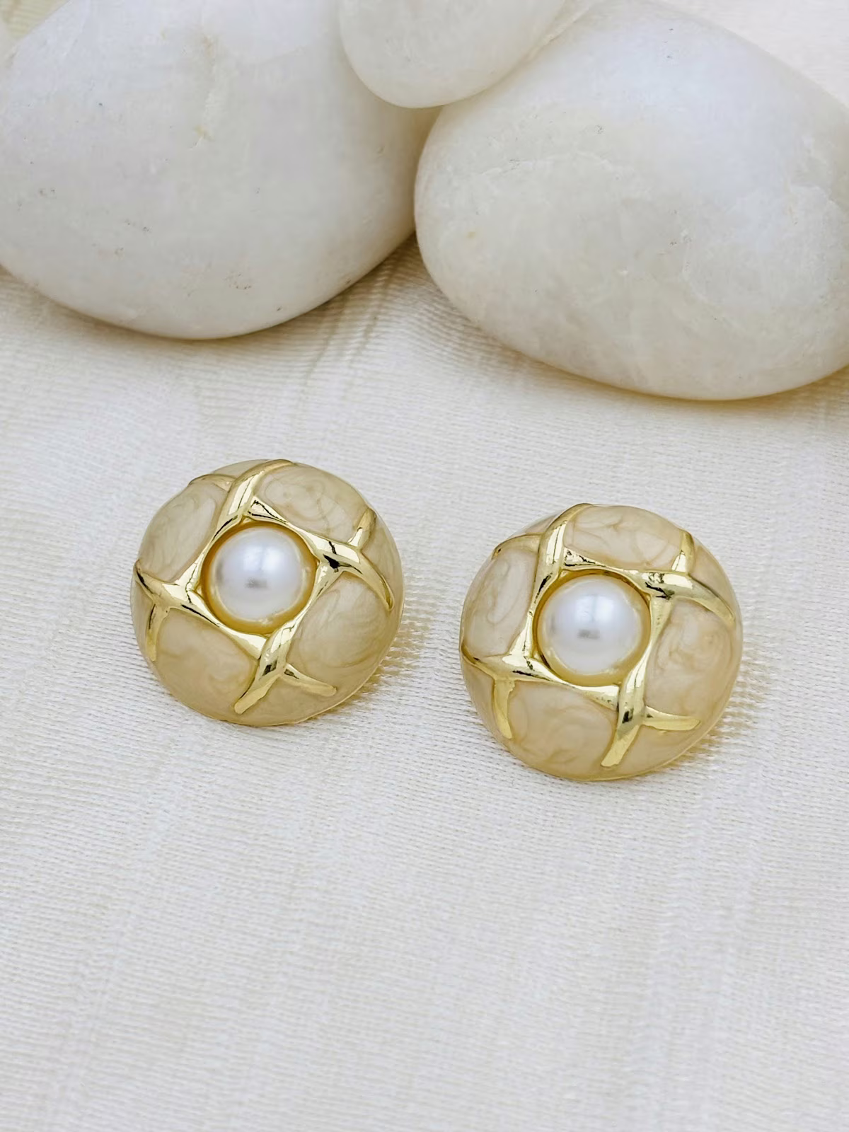 Halo Enamel Studs