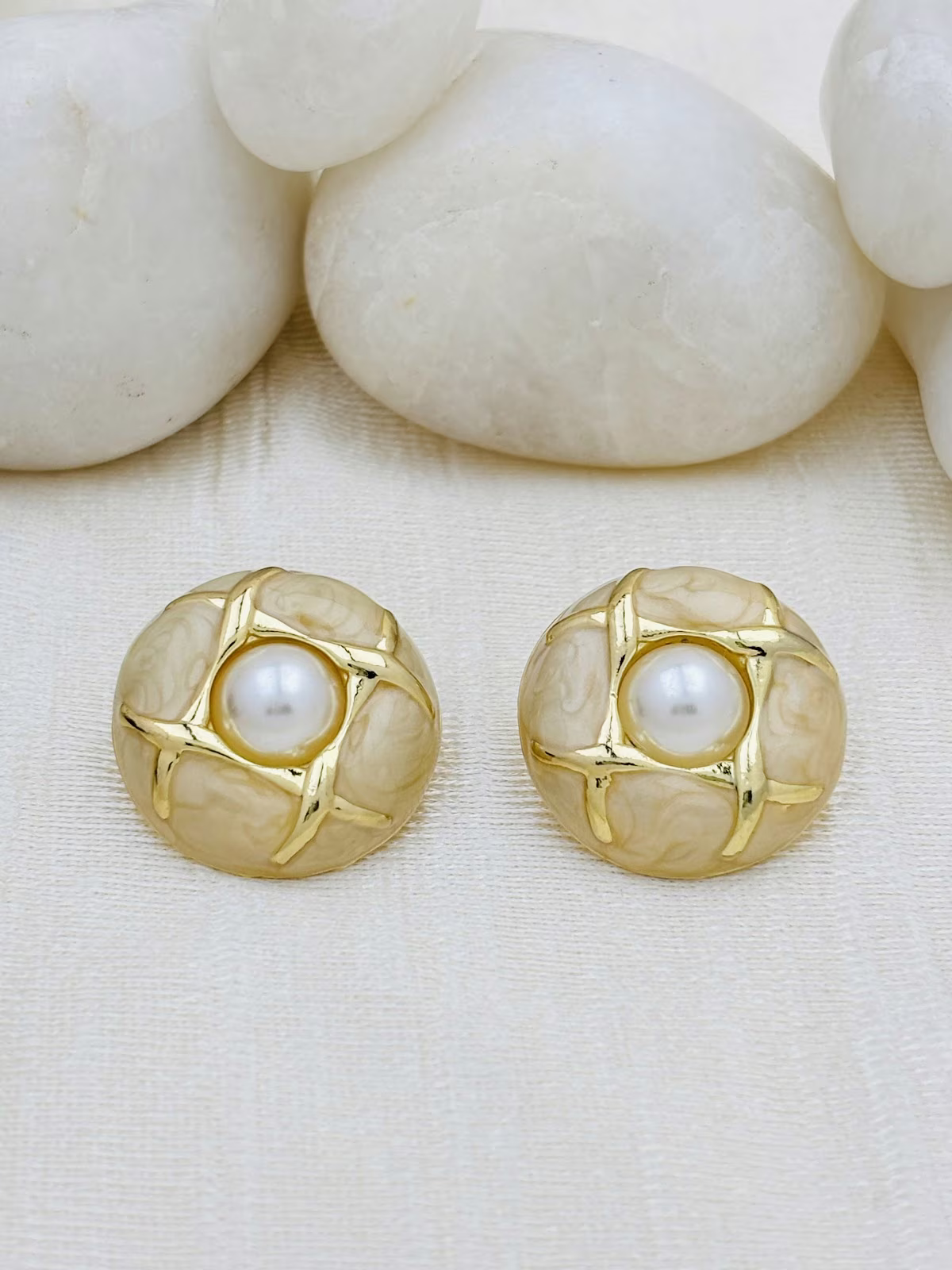 Halo Enamel Studs